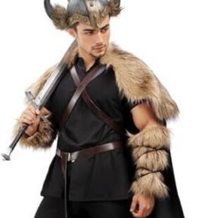 50. Europe-America Medieval Unisex Viking Faux-Fur Cape – Halloween Cosplay Accessory