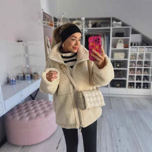 70. Europe-America Middle-East Wholesale Autumn/Winter Elegant Faux-Fur Jacket for Women