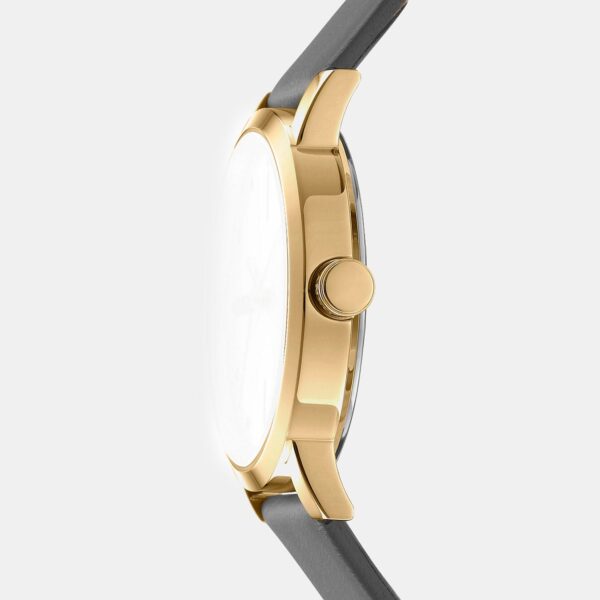 Soho Midi Women Quartz Silver Dial Analog Leather Watch DK1L036L0025